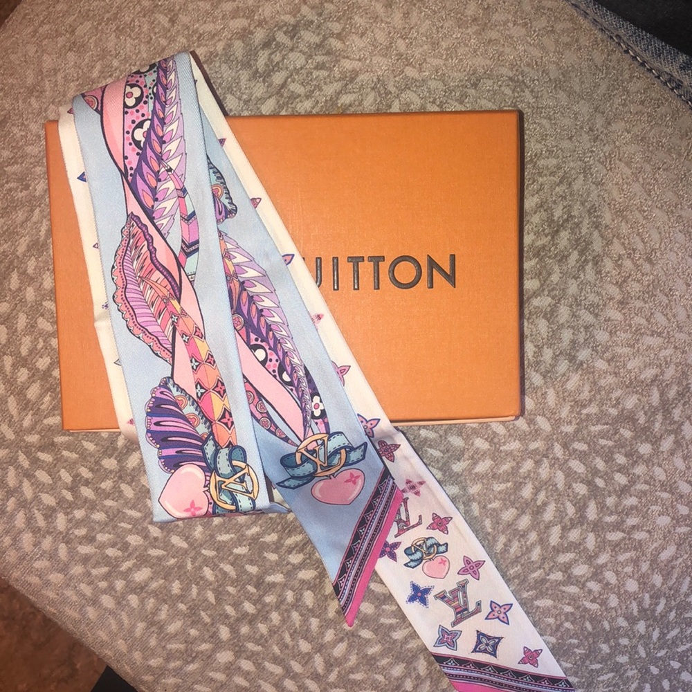 💗LV Romance BB scarf/twilly💗